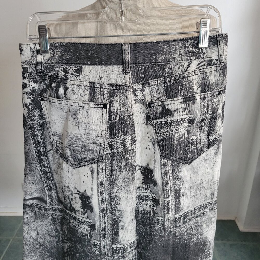 NWT -Y2K Denim Vintage Grunge Tattered Streetwear Skirt (Size 8/10) - Picture 8 of 13